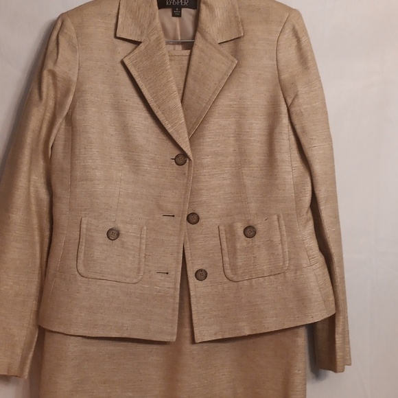 Kasper Tan Blazer Suit Set Classic Business Casual Size 6 - Picture 2 of 4